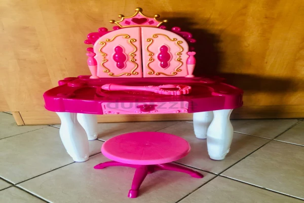 ELC Dressing Table for kids