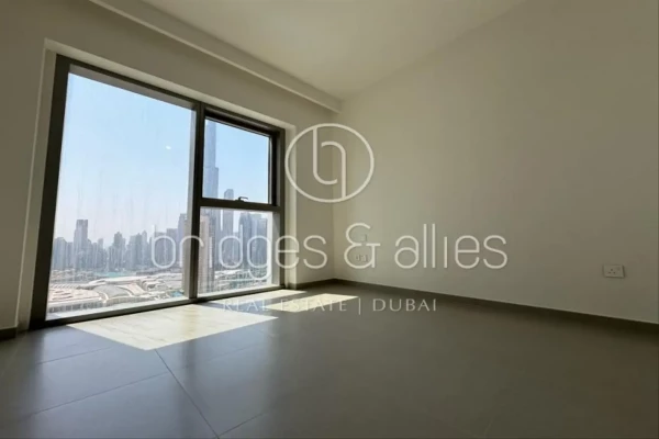 BRAND NEW APARTMENT| UNFURNISHED | MID FLOOR