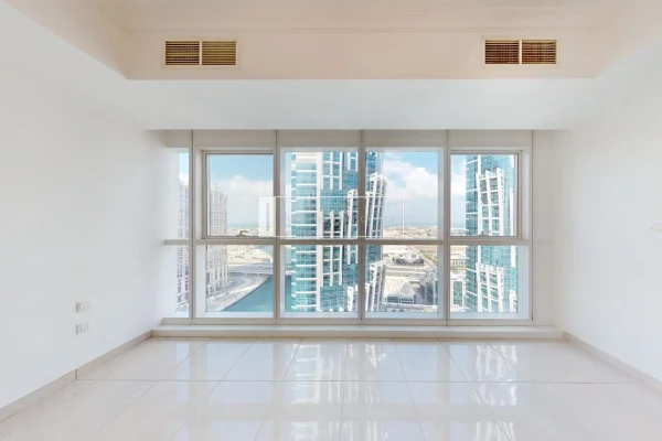 Canal and City Views | High Floor | Spacious