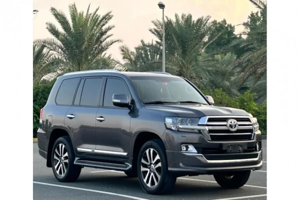 Toyota Land Cruiser GXR